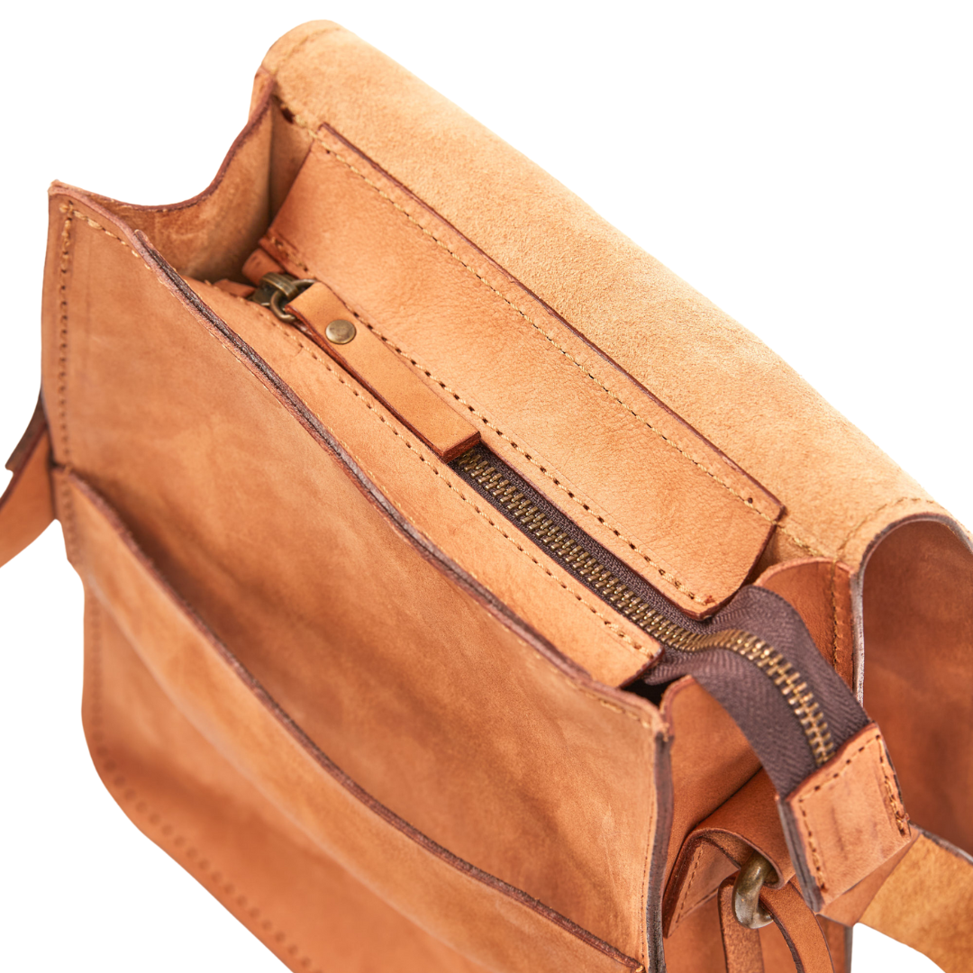 Leather Messenger in Heritage Brown Mod 114