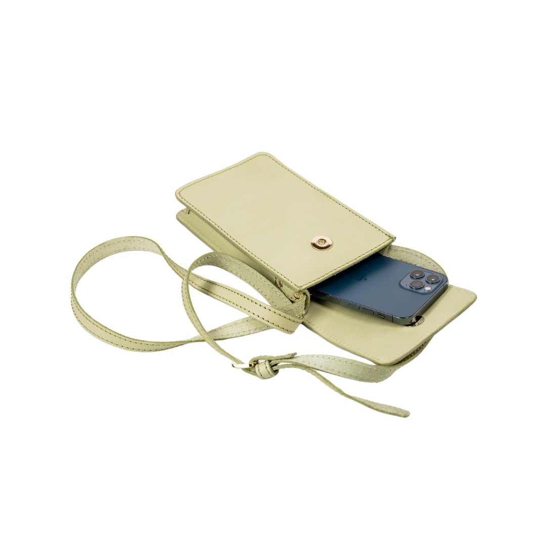 Pochette téléphone verte pistache avec bandoulière - Cuir végétal