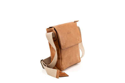 Leather Messenger Light Brown Park Avenue Collection