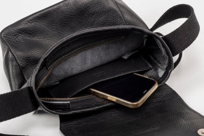 Leather Messenger Black Park Avenue Collection