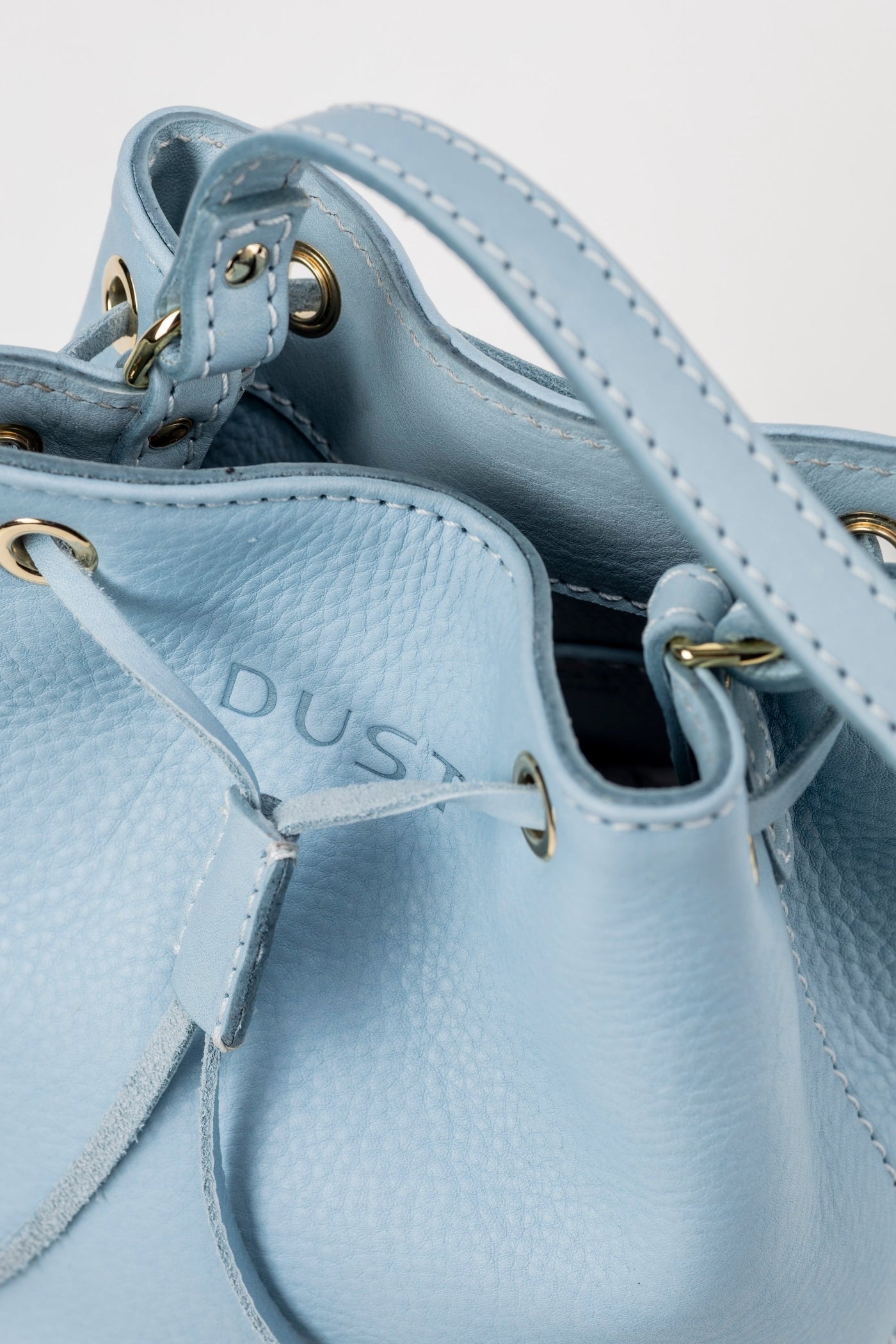 Sac seau bleu claire Chelsea - Cuir végétal