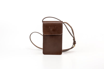 Pochette téléphone marron foncé avec bandoulière - Cuir végétal