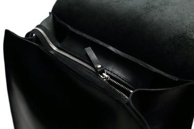 Leather Backpack in Cuoio Black Mod 120