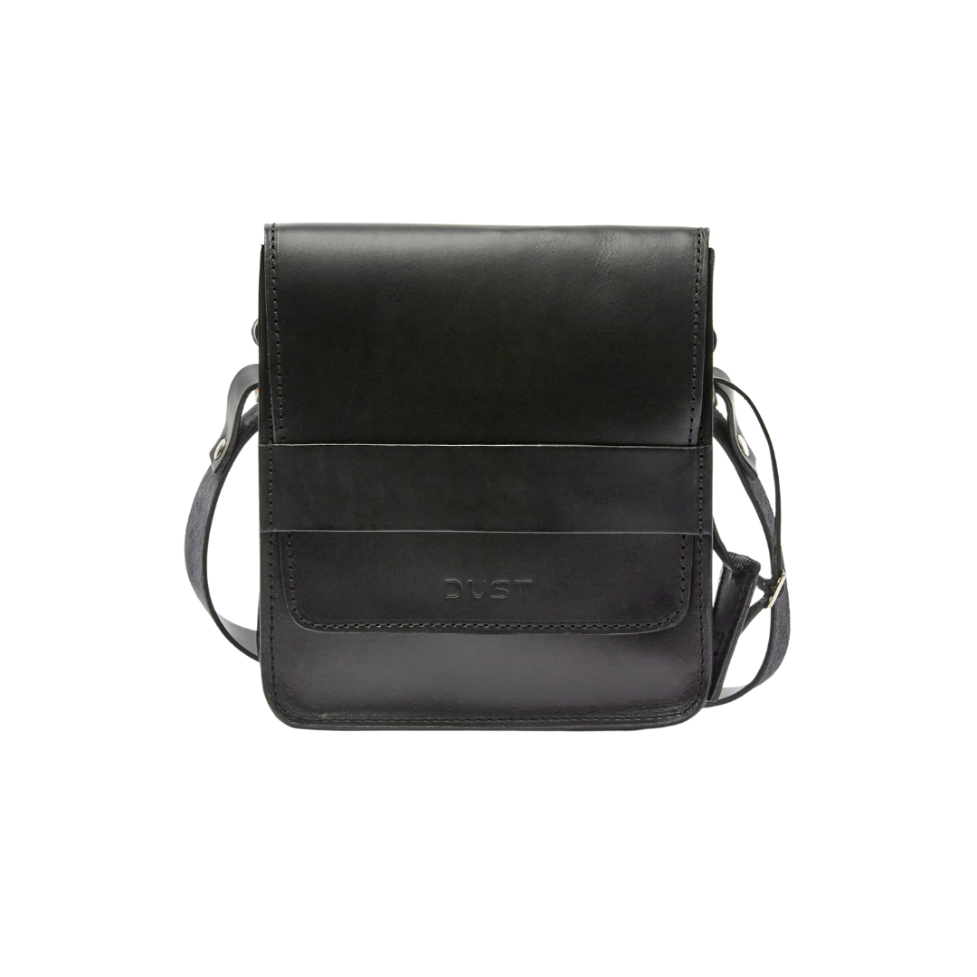 Leather Messenger in Cuoio Black Mod 114